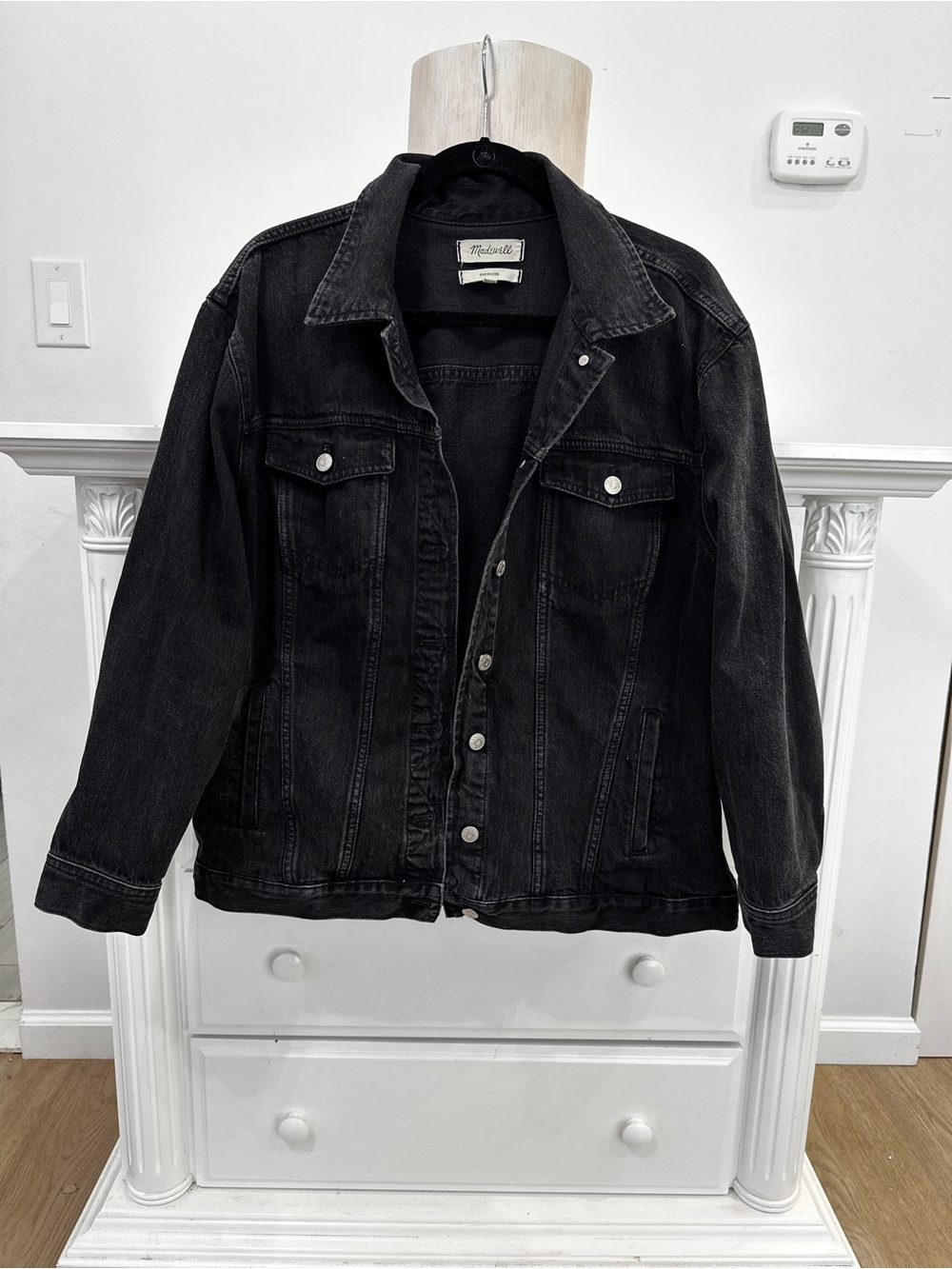 MADEWELL Oversized Black Denim Jacket 🖤
Size M- XL